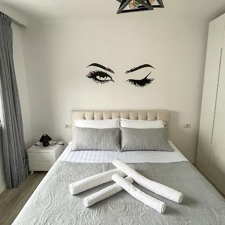Centre View Apartment Tirana Bagian luar foto