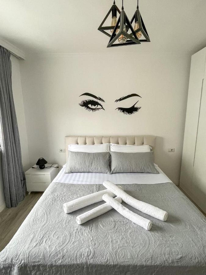Centre View Apartment Tirana Bagian luar foto